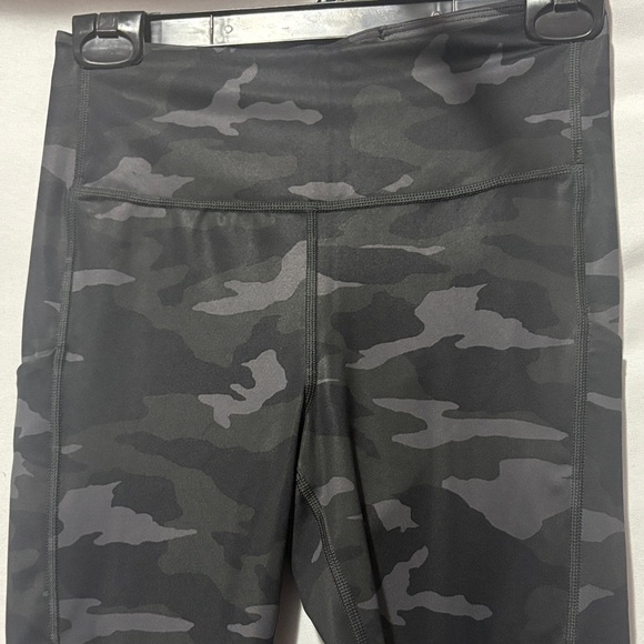 Athleta Black Camouflage Leggings SM141 - Picture 2 of 10